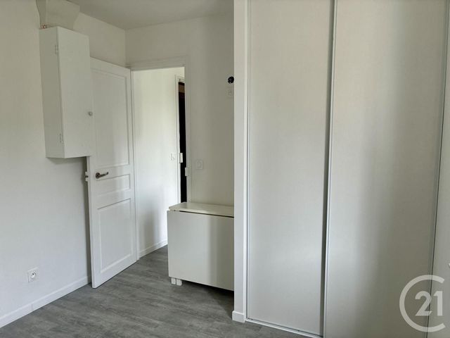 Appartement T1 &agrave; louer - 1 pi&egrave;ce - 19 m2 - Sucy En Brie - 94 - ILE-DE-FRANCE