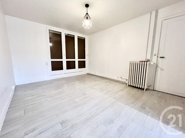 Appartement T3 à vendre - 4 pièces - 63,90 m2 - Coulommiers - 77 - ILE-DE-FRANCE
