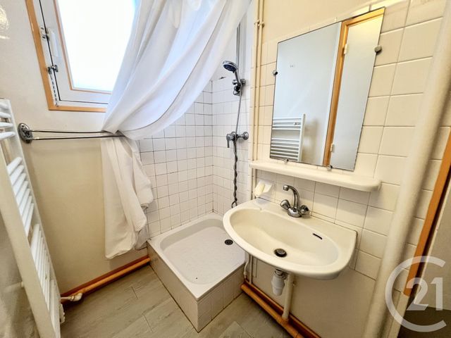 Appartement T3 à vendre - 4 pièces - 63,90 m2 - Coulommiers - 77 - ILE-DE-FRANCE