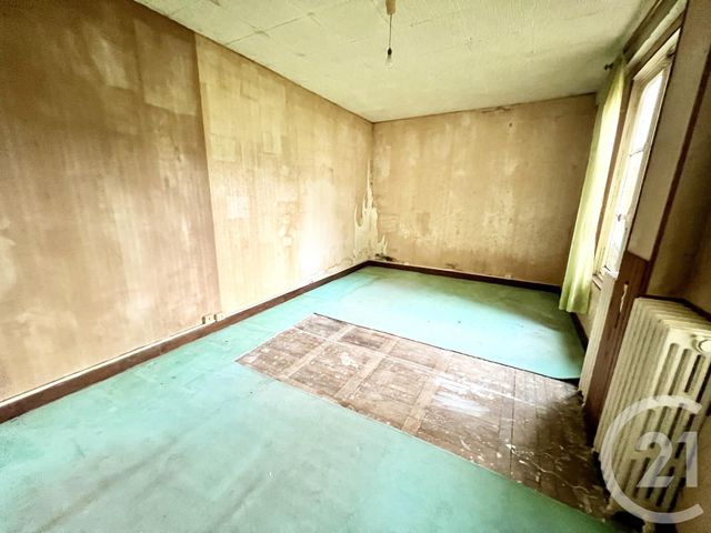 Appartement F4 à vendre - 4 pièces - 88 m2 - Coulommiers - 77 - ILE-DE-FRANCE