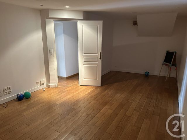 Appartement F5 à vendre - 5 pièces - 162,12 m2 - Rozay En Brie - 77 - ILE-DE-FRANCE