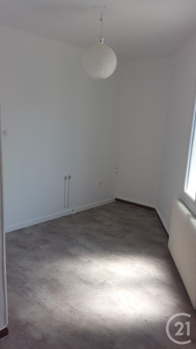 Appartement F1 &agrave; louer - 3 pi&egrave;ces - 53,57 m2 - Coulommiers - 77 - ILE-DE-FRANCE