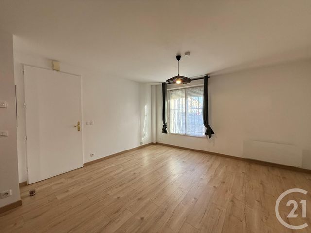 Appartement F2 à louer - 2 pièces - 40,06 m2 - Coulommiers - 77 - ILE-DE-FRANCE