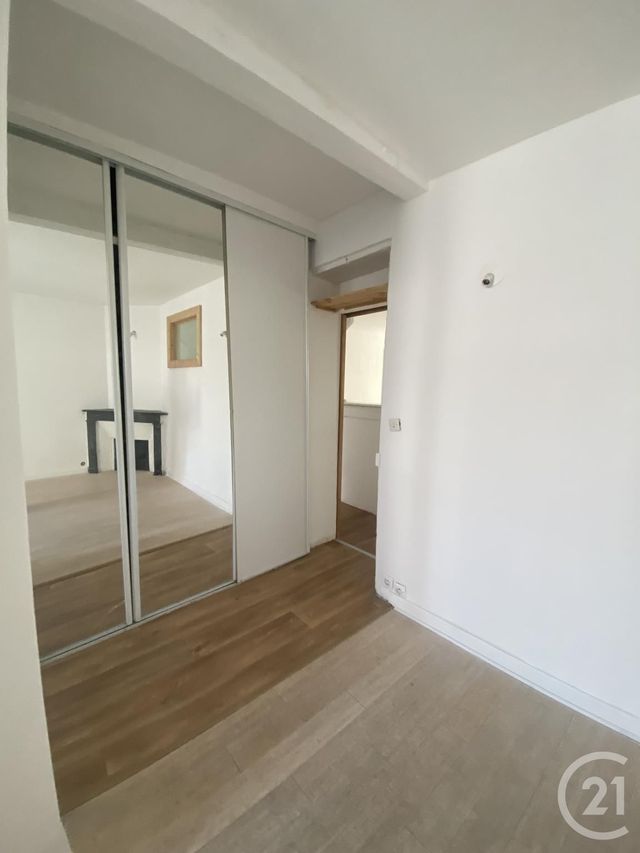 Appartement F2 à louer - 2 pièces - 54,57 m2 - La Ferte Sous Jouarre - 77 - ILE-DE-FRANCE