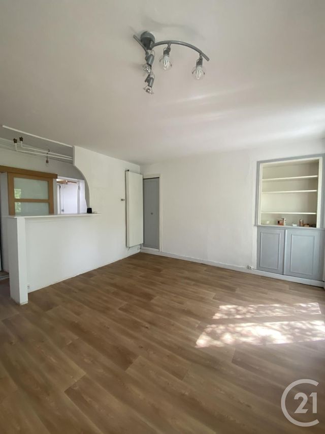 Appartement F2 à louer - 2 pièces - 54,57 m2 - La Ferte Sous Jouarre - 77 - ILE-DE-FRANCE