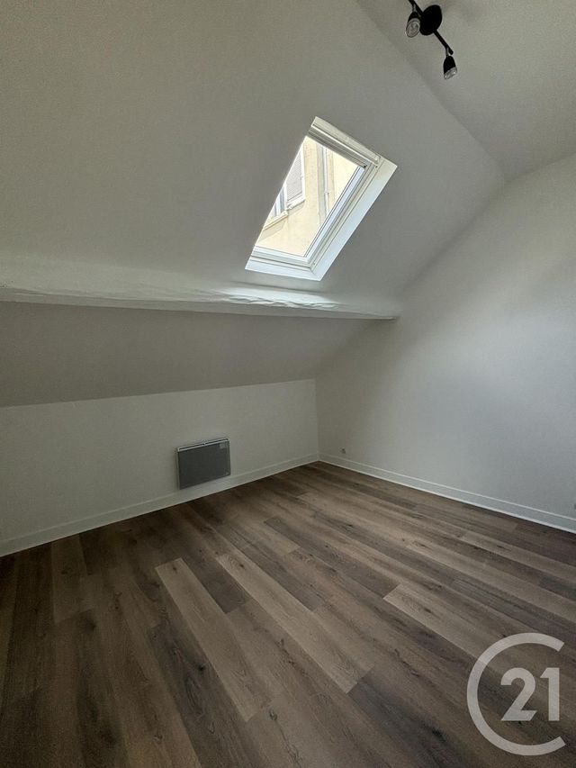 Appartement F3 &agrave; louer - 3 pi&egrave;ces - 72,84 m2 - Coulommiers - 77 - ILE-DE-FRANCE