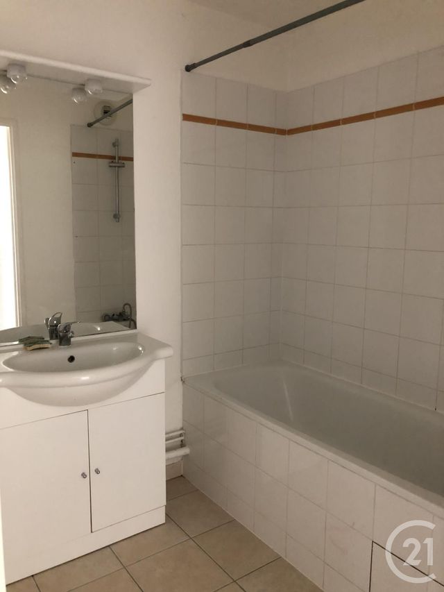 Appartement F2 à louer - 2 pièces - 45,42 m2 - La Ferte Gaucher - 77 - ILE-DE-FRANCE