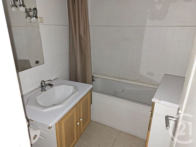 Appartement F2 &agrave; louer - 2 pi&egrave;ces - 48 m2 - Coulommiers - 77 - ILE-DE-FRANCE