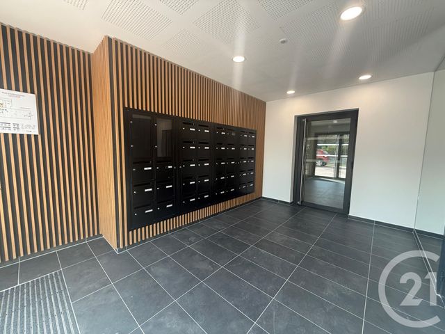 Appartement F1 &agrave; louer - 1 pi&egrave;ce - 28,43 m2 - Coulommiers - 77 - ILE-DE-FRANCE