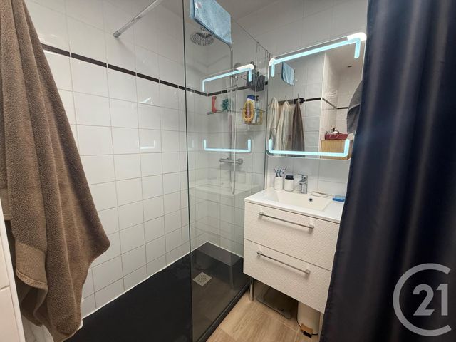 Appartement F3 &agrave; louer - 3 pi&egrave;ces - 61,83 m2 - Coulommiers - 77 - ILE-DE-FRANCE