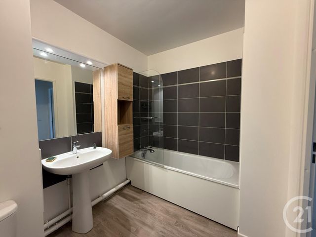 Appartement F2 &agrave; louer - 2 pi&egrave;ces - 40,57 m2 - Coulommiers - 77 - ILE-DE-FRANCE