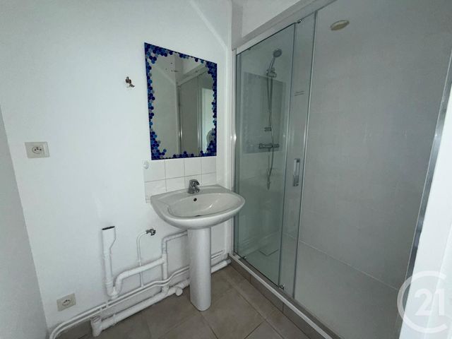 Appartement F1 &agrave; louer - 1 pi&egrave;ce - 19,48 m2 - Coulommiers - 77 - ILE-DE-FRANCE