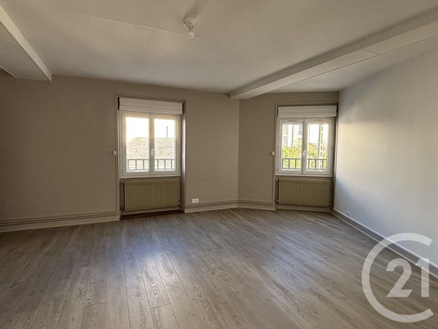 Appartement F2 &agrave; louer - 2 pi&egrave;ces - 61,61 m2 - La Ferte Gaucher - 77 - ILE-DE-FRANCE