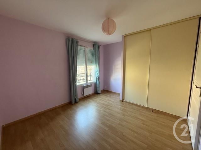 Appartement F3 &agrave; louer - 3 pi&egrave;ces - 84,16 m2 - Coulommiers - 77 - ILE-DE-FRANCE