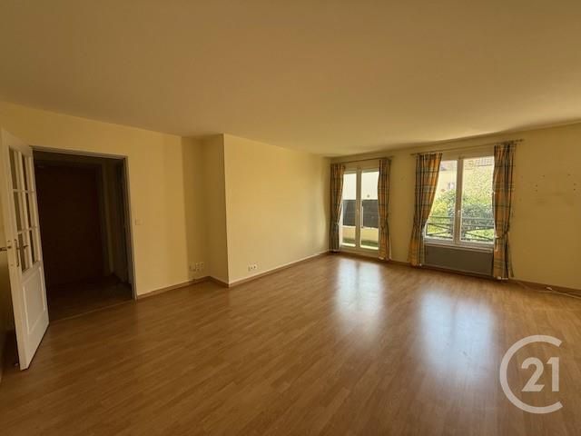 Appartement F3 &agrave; louer - 3 pi&egrave;ces - 84,16 m2 - Coulommiers - 77 - ILE-DE-FRANCE