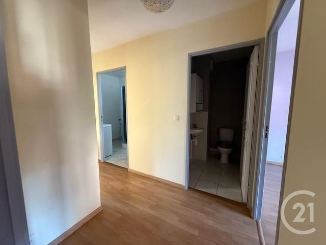 Appartement F3 &agrave; louer - 3 pi&egrave;ces - 84,16 m2 - Coulommiers - 77 - ILE-DE-FRANCE