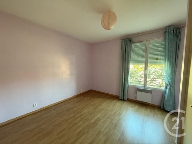 Appartement F3 &agrave; louer - 3 pi&egrave;ces - 84,16 m2 - Coulommiers - 77 - ILE-DE-FRANCE