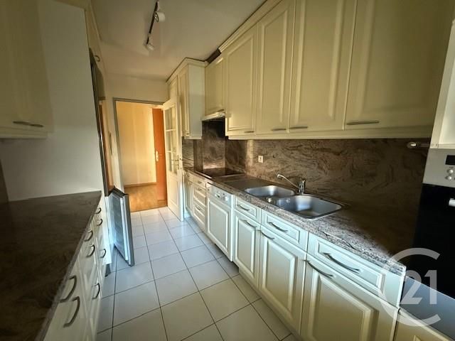 Appartement F3 &agrave; louer - 3 pi&egrave;ces - 84,16 m2 - Coulommiers - 77 - ILE-DE-FRANCE