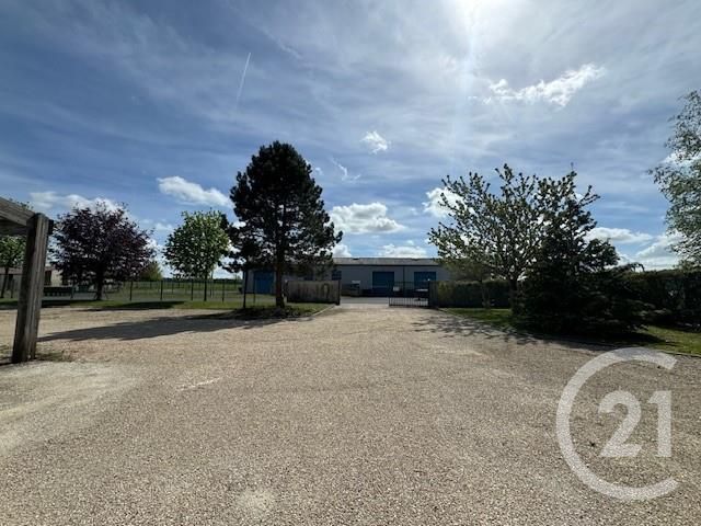 Local commercial à louer - 900.0 m2 - 77 - Seine-et-Marne