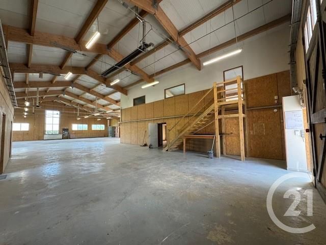 Local commercial à louer - 900.0 m2 - 77 - Seine-et-Marne