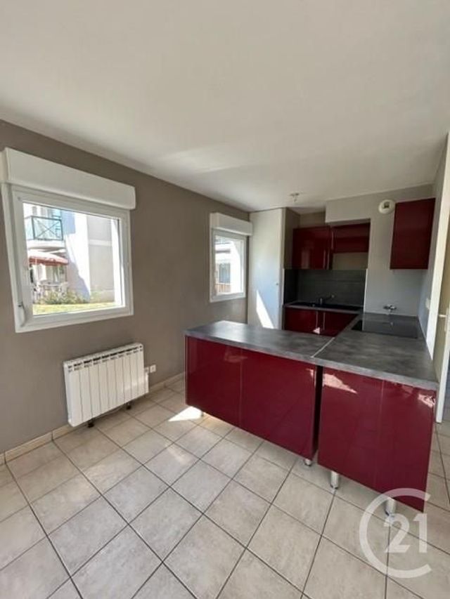 Appartement &agrave; louer - 3 pi&egrave;ces - 56,07 m2 - Coulommiers - 77 - ILE-DE-FRANCE