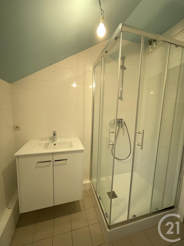 Appartement F3 &agrave; louer - 3 pi&egrave;ces - 80,06 m2 - La Ferte Gaucher - 77 - ILE-DE-FRANCE