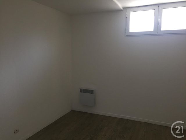 Appartement F3 &agrave; louer - 3 pi&egrave;ces - 119,31 m2 - Rebais - 77 - ILE-DE-FRANCE