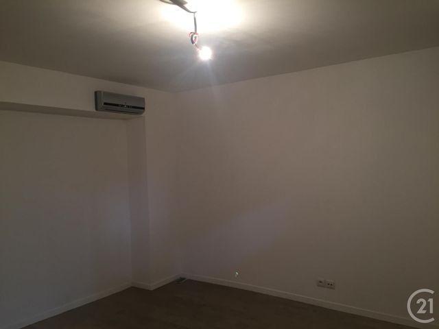 Appartement F3 &agrave; louer - 3 pi&egrave;ces - 119,31 m2 - Rebais - 77 - ILE-DE-FRANCE