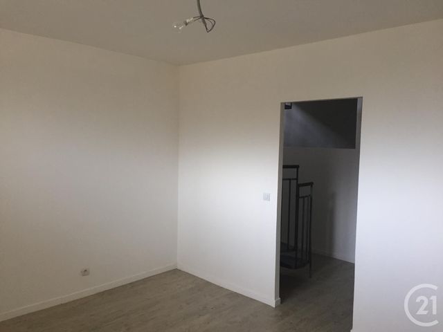 Appartement F3 &agrave; louer - 3 pi&egrave;ces - 119,31 m2 - Rebais - 77 - ILE-DE-FRANCE