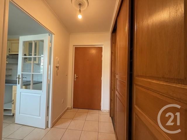 Appartement F3 &agrave; louer - 3 pi&egrave;ces - 66,80 m2 - Coulommiers - 77 - ILE-DE-FRANCE