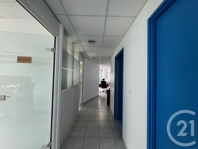 Local commercial à louer - 263.0 m2 - 77 - Seine-et-Marne