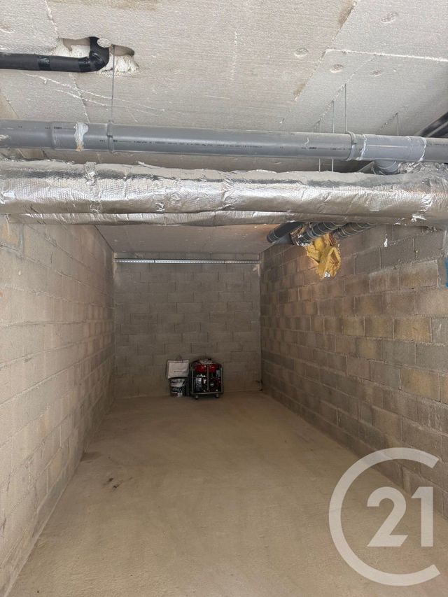 Parking &agrave; louer - 20 m2 - Coulommiers - 77 - ILE-DE-FRANCE