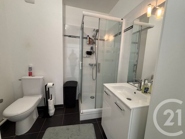 Appartement F2 &agrave; louer - 2 pi&egrave;ces - 45,55 m2 - Neufmoutiers En Brie - 77 - ILE-DE-FRANCE