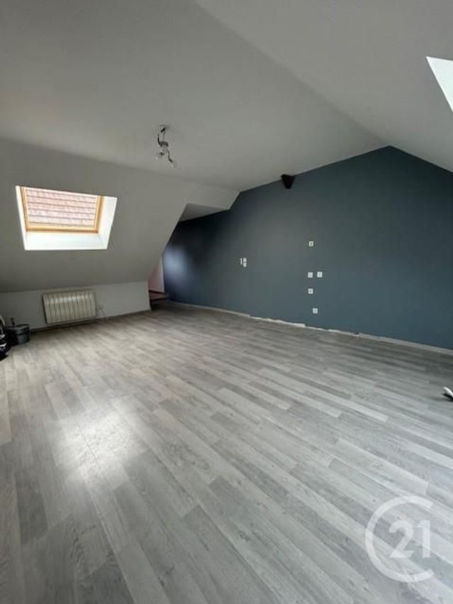 Appartement &agrave; louer - 5 pi&egrave;ces - 92,83 m2 - Touquin - 77 - ILE-DE-FRANCE