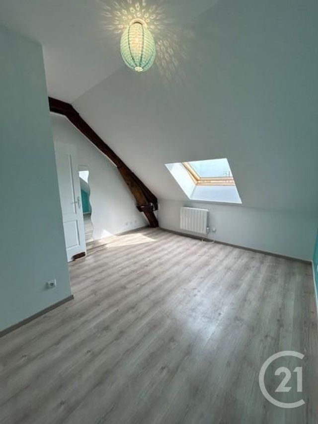 Appartement &agrave; louer - 5 pi&egrave;ces - 92,83 m2 - Touquin - 77 - ILE-DE-FRANCE
