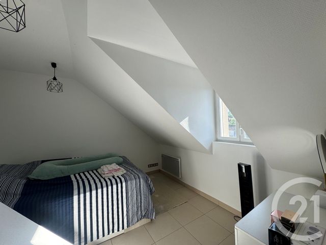Appartement F3 &agrave; louer - 3 pi&egrave;ces - 65 m2 - Coulommiers - 77 - ILE-DE-FRANCE