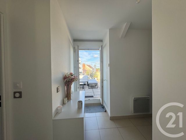 Appartement F3 &agrave; louer - 3 pi&egrave;ces - 65 m2 - Coulommiers - 77 - ILE-DE-FRANCE