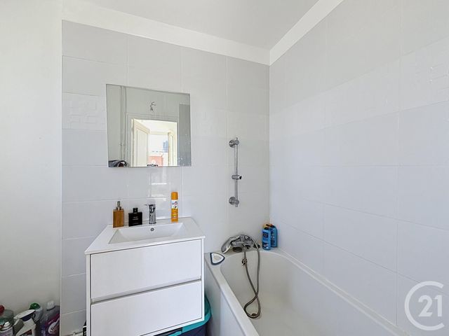 Appartement 3 pièces &agrave; vendre - 3 pi&egrave;ces - 49,65 m2 - Fontainebleau - 77 - ILE-DE-FRANCE