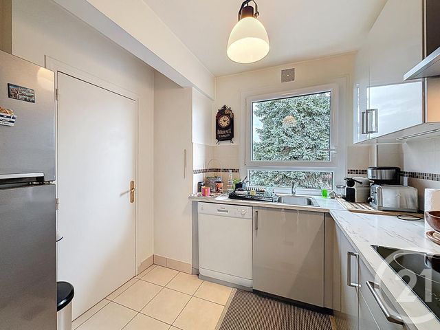 Appartement F4 &agrave; vendre - 4 pi&egrave;ces - 78,67 m2 - Fontainebleau - 77 - ILE-DE-FRANCE