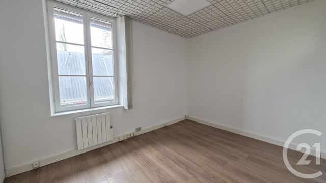 Bureaux à louer - 83.92 m2 - 77 - Seine-et-Marne