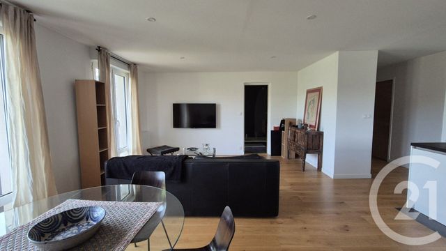 Appartement T2 &agrave; louer - 2 pi&egrave;ces - 62,96 m2 - Fontainebleau - 77 - ILE-DE-FRANCE