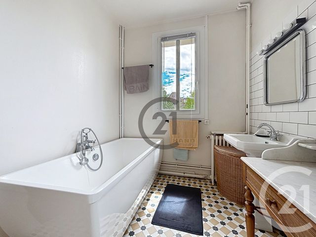 Maison &agrave; vendre - 8 pi&egrave;ces - 165,82 m2 - Fontainebleau - 77 - ILE-DE-FRANCE