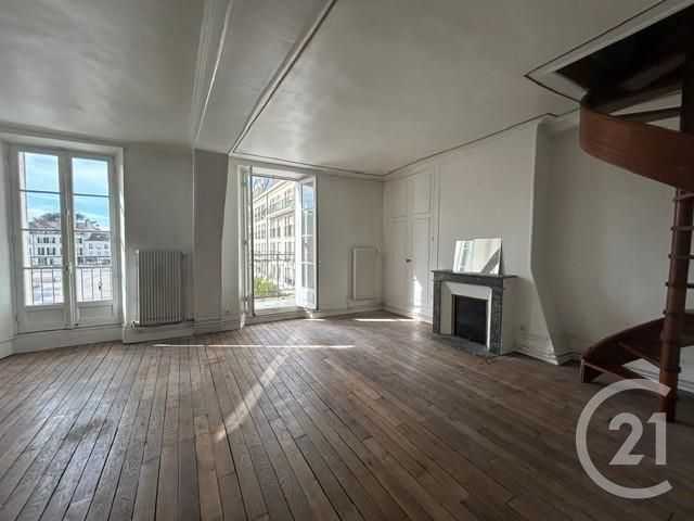 Appartement &agrave; vendre - 4 pi&egrave;ces - 82 m2 - Fontainebleau - 77 - ILE-DE-FRANCE