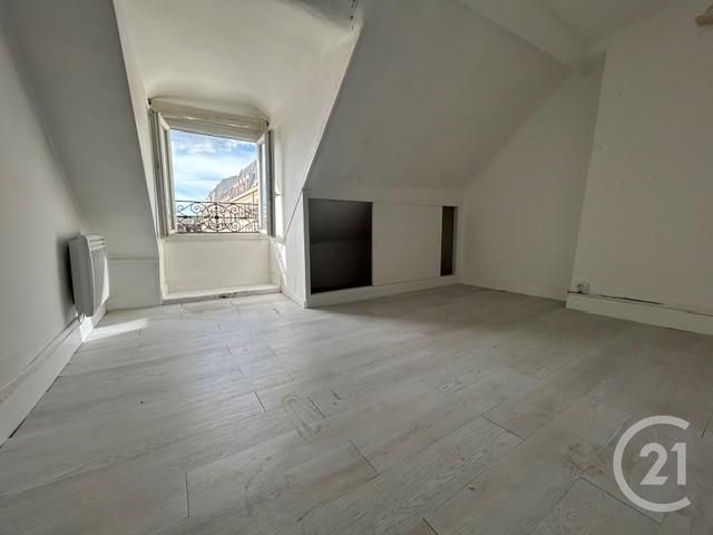 Appartement &agrave; vendre - 4 pi&egrave;ces - 82 m2 - Fontainebleau - 77 - ILE-DE-FRANCE