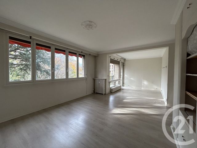 Appartement à vendre - 3 pièces - 60,54 m2 - Fontainebleau - 77 - ILE-DE-FRANCE