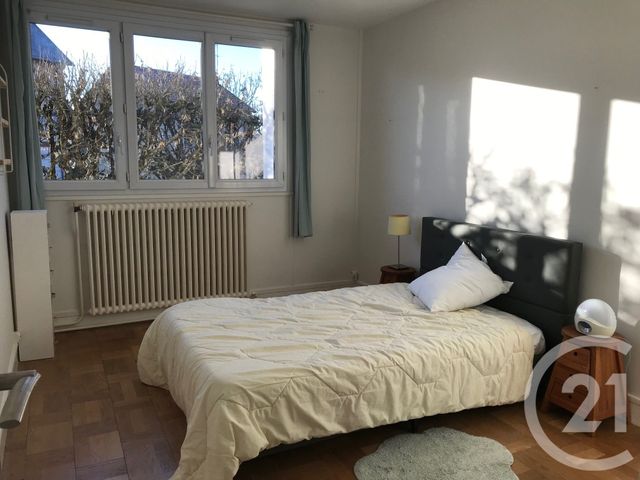 Maison &agrave; louer - 5 pi&egrave;ces - 112,17 m2 - Fontainebleau - 77 - ILE-DE-FRANCE