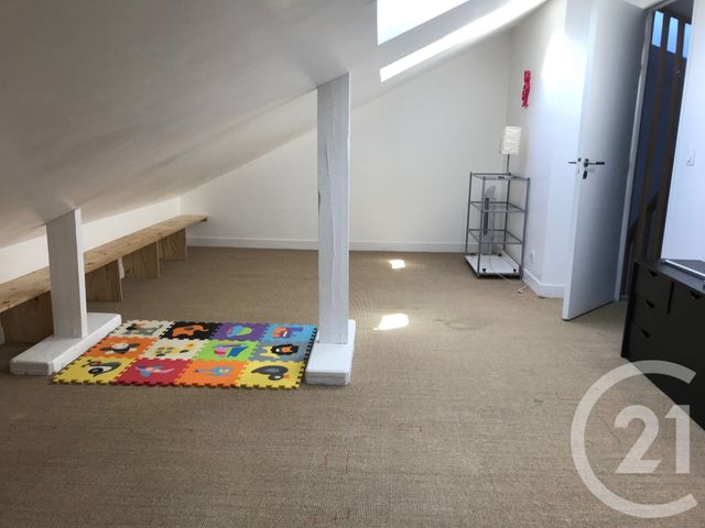 Maison &agrave; louer - 5 pi&egrave;ces - 112,17 m2 - Fontainebleau - 77 - ILE-DE-FRANCE