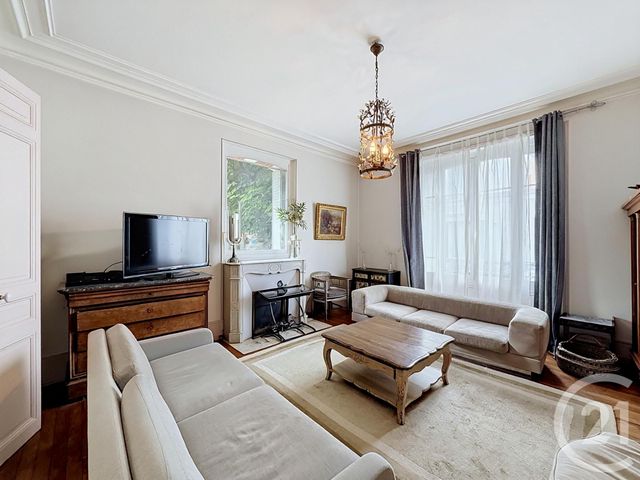 Maison &agrave; vendre - 9 pi&egrave;ces - 216,75 m2 - Fontainebleau - 77 - ILE-DE-FRANCE