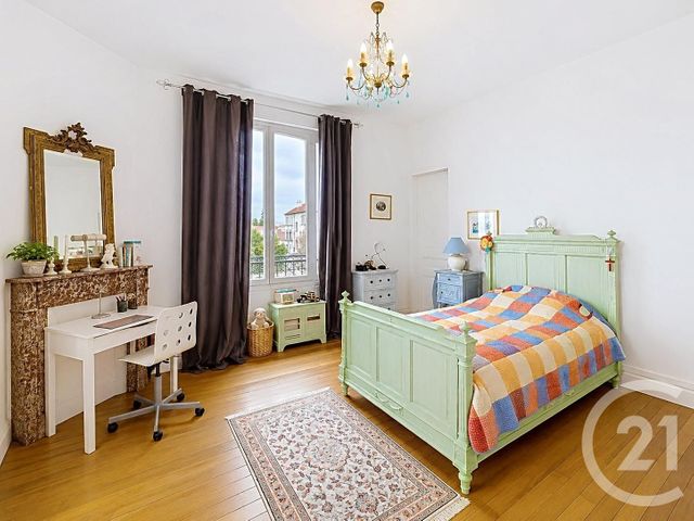 Maison &agrave; vendre - 9 pi&egrave;ces - 216,75 m2 - Fontainebleau - 77 - ILE-DE-FRANCE