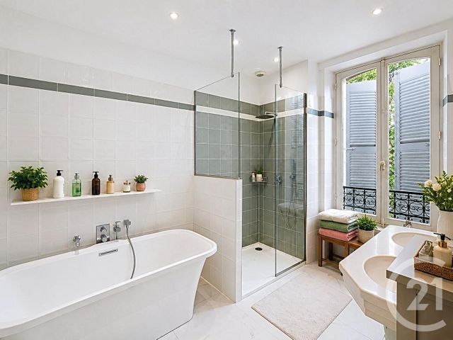 Maison &agrave; vendre - 9 pi&egrave;ces - 216,75 m2 - Fontainebleau - 77 - ILE-DE-FRANCE